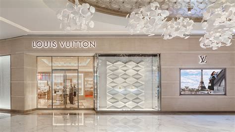 louis vuitton dlf emporio|louis vuitton mumbai jio.